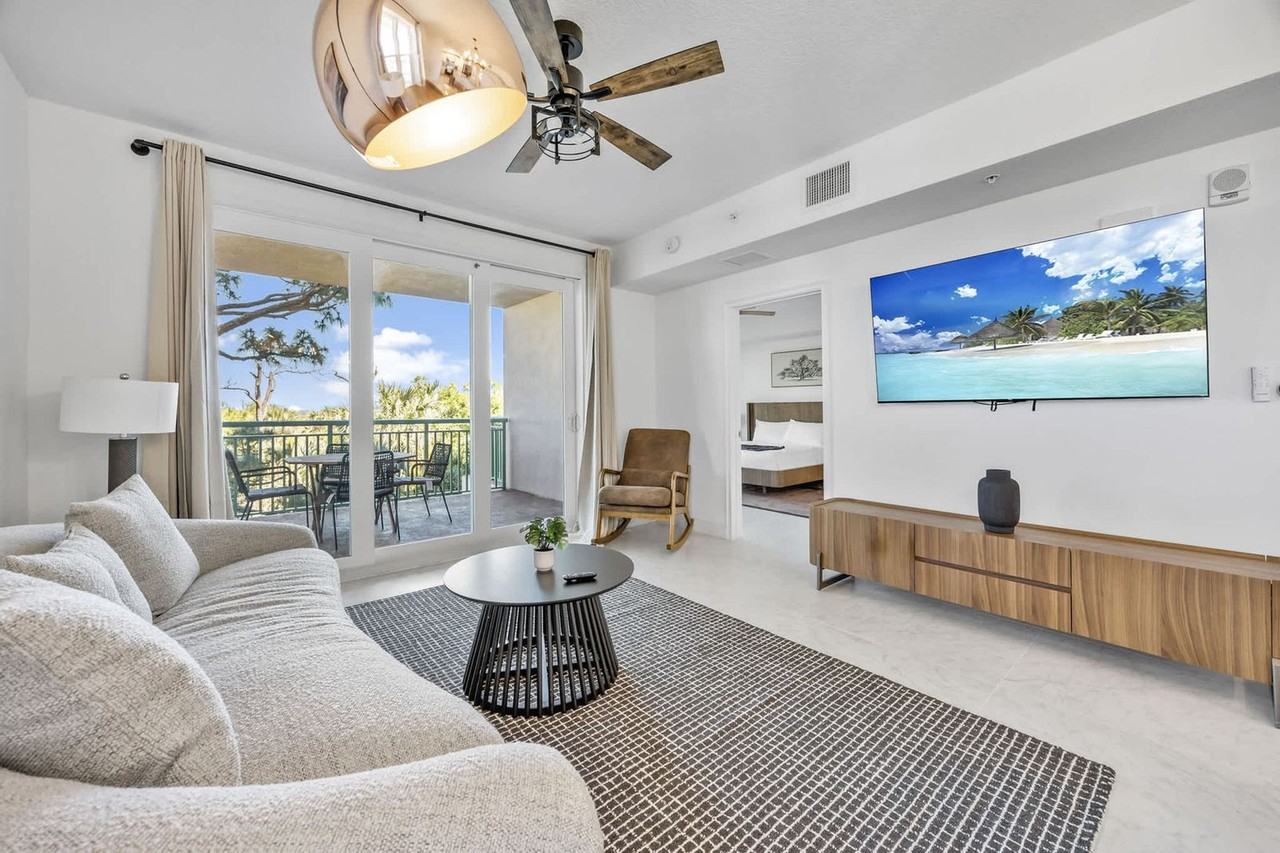 605 Kemp St #1327998P - Photo 2 of 40