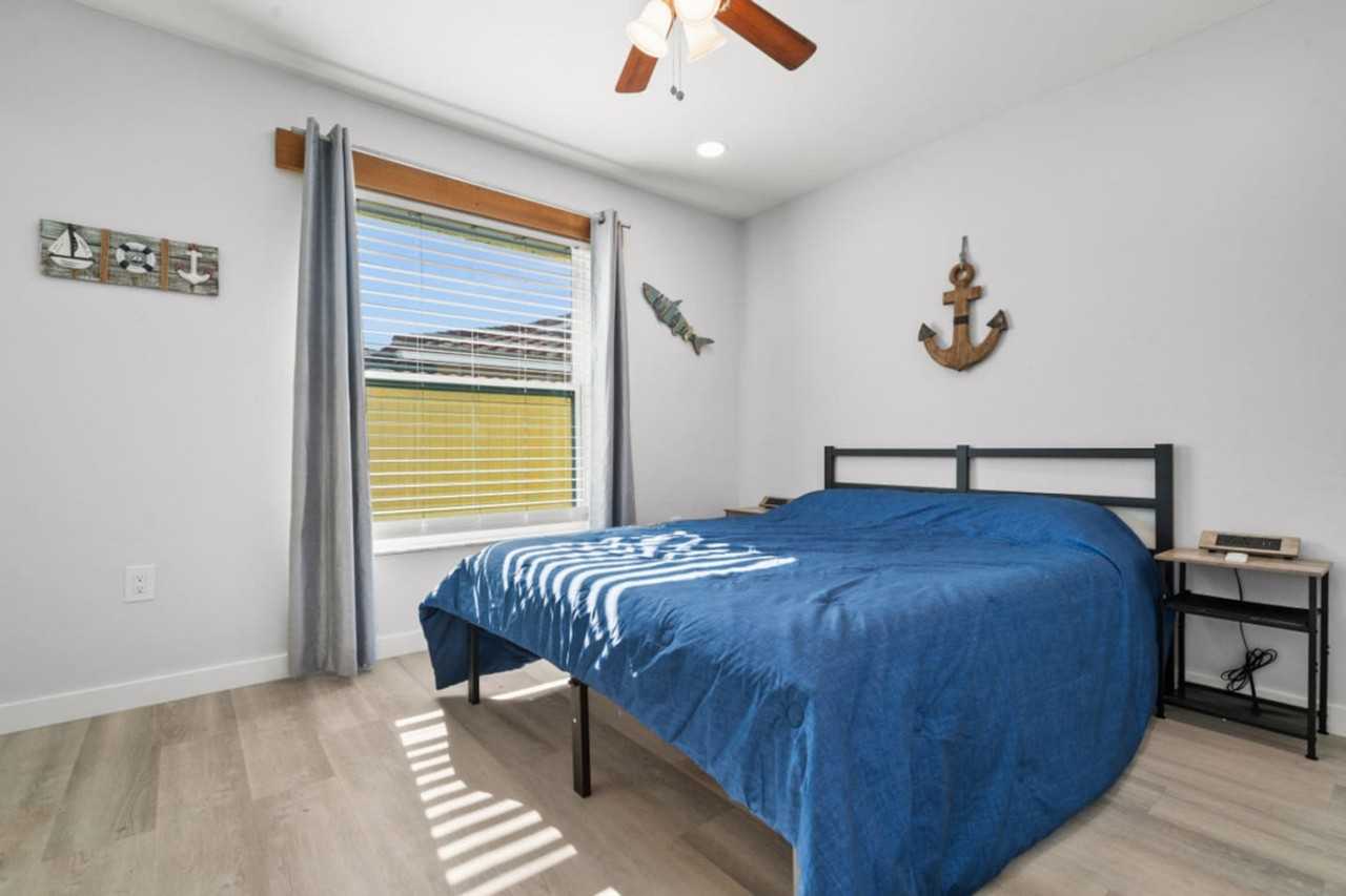 1019 Se 40th St #1334302P - Photo 7 of 22