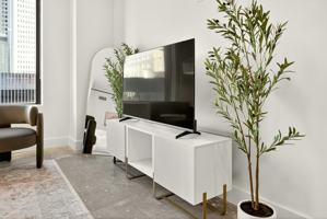 featured image of 400 S Main St