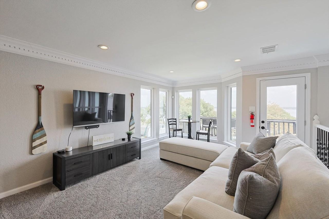 4710 Scenic Dr #1330821P - Photo 5 of 47