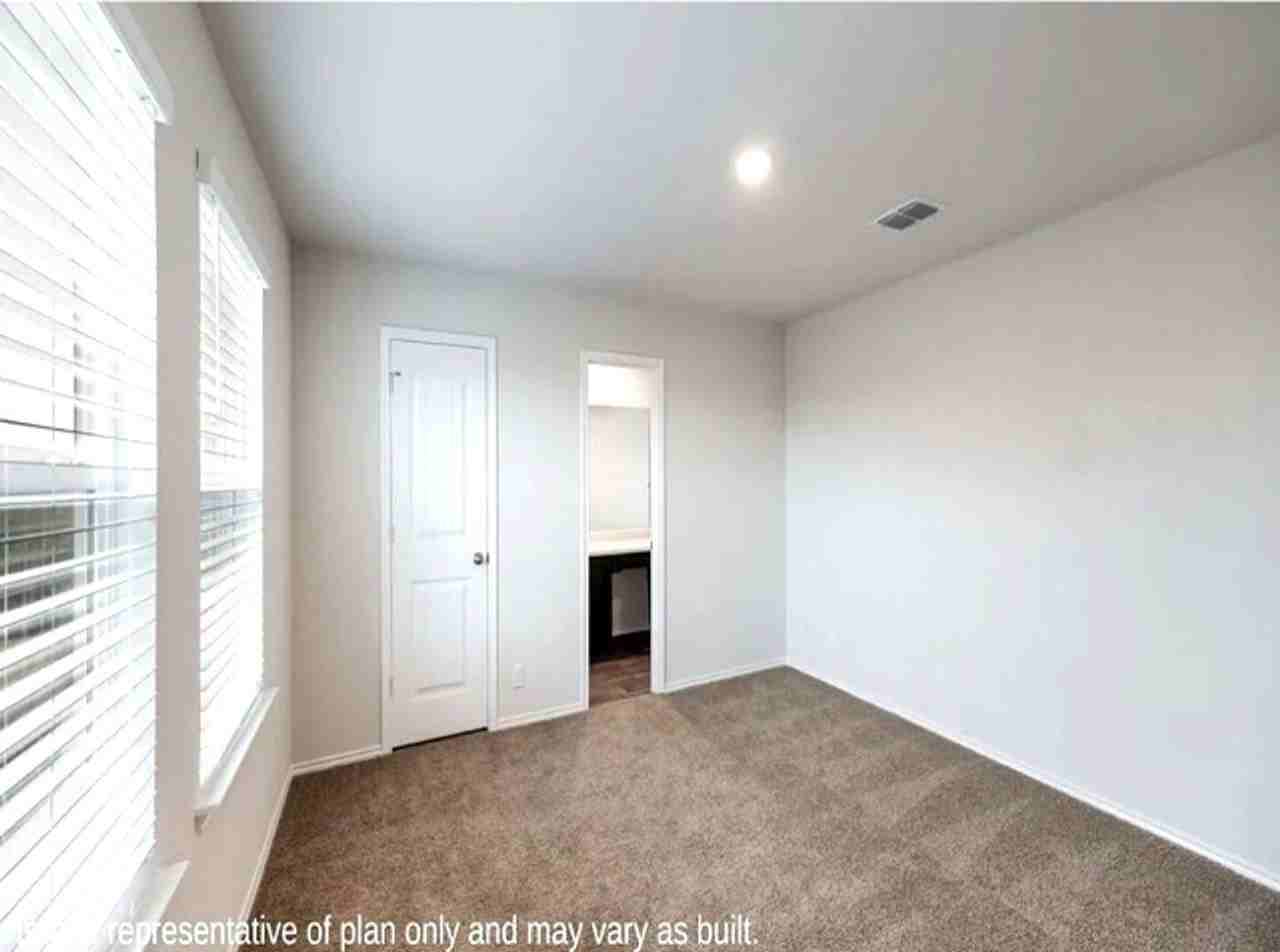 15315 Olive Pigeon - Photo 4 of 27