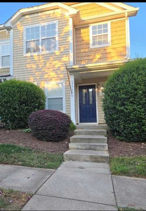 17744 Trolley Crossing Way - Photo 3 of 31