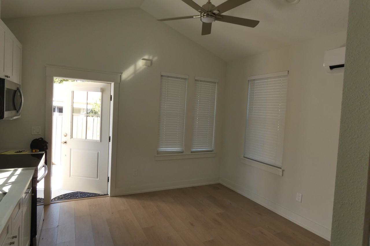 200 43rd Avenue North #1/2 - Photo 3 of 9