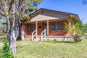 featured image of 717 Sw Ranch Oak Blvd