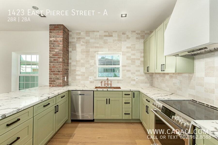 1423 East Pierce Street #A - Photo 3 of 38