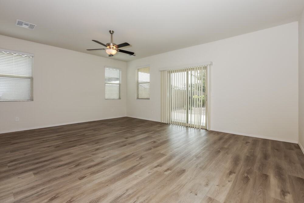 4621 E Fire Opal Ln - Photo 4 of 16