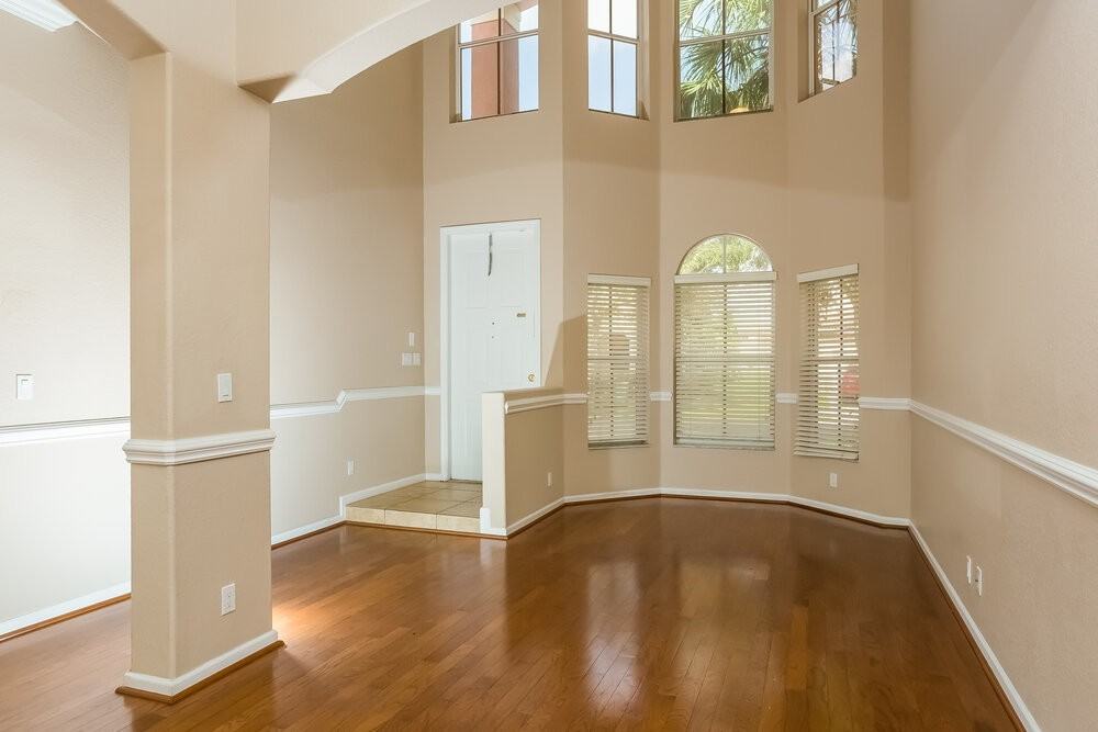 5293 Sancerre Cir - Photo 2 of 17