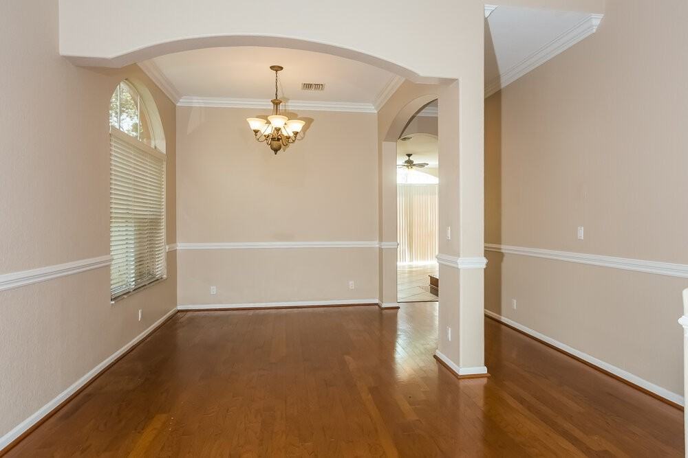 5293 Sancerre Cir - Photo 3 of 17