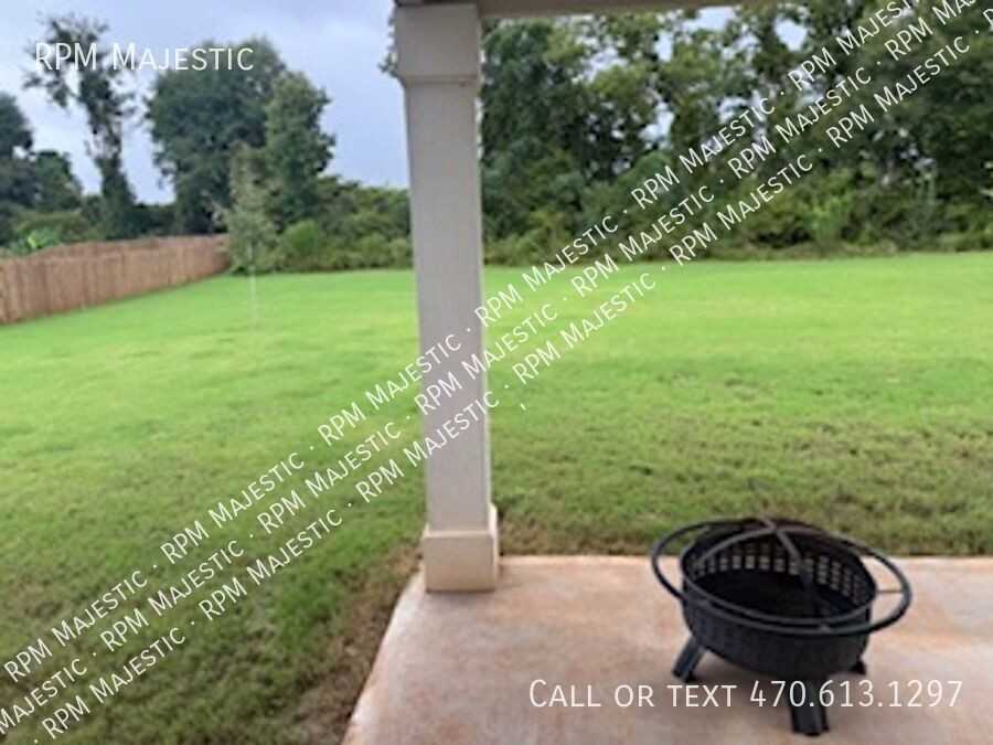 411 Daffodil Ln - Photo 3 of 18