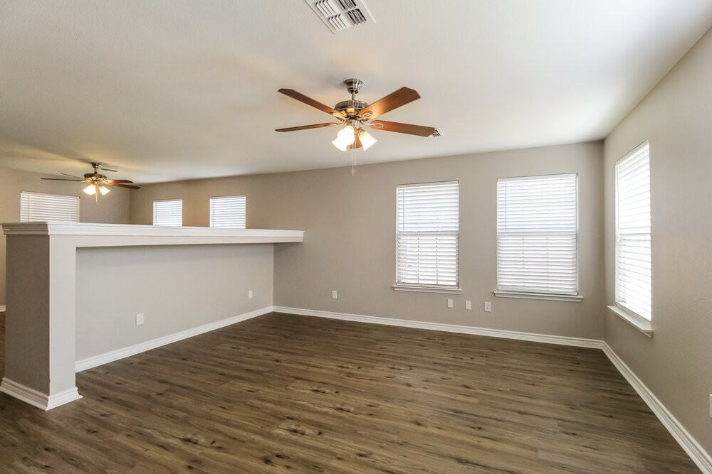 310 Quail Run Rd - Photo 5 of 17