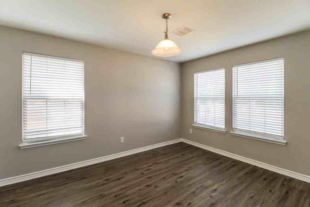 310 Quail Run Rd - Photo 6 of 17