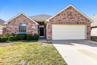 910 Bowie Dr - Photo 1 of 1