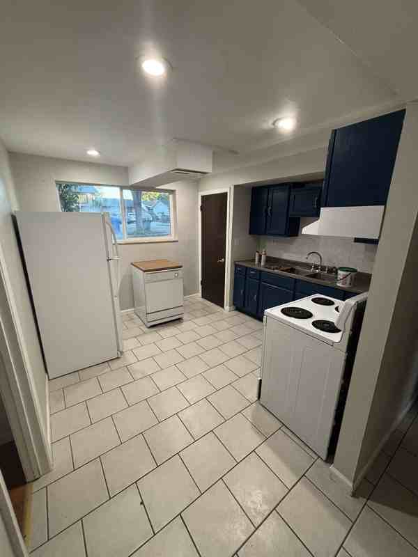 000 North Sir Michael Drive - Photo 6 of 7