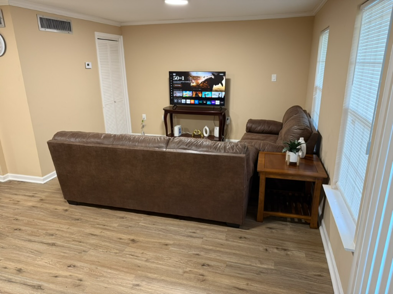 1732 Loch Haven Rd #1732B - Photo 5 of 10