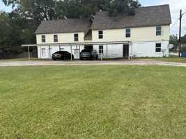 featured image of 802 Abney Ave #D