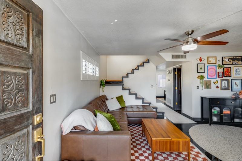 5350 N Central Ave #30 - Photo 3 of 20