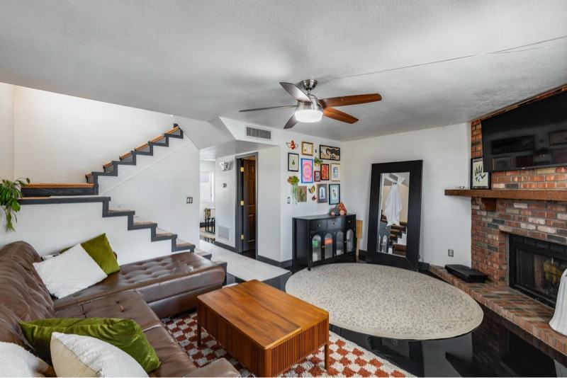 5350 N Central Ave #30 - Photo 4 of 20