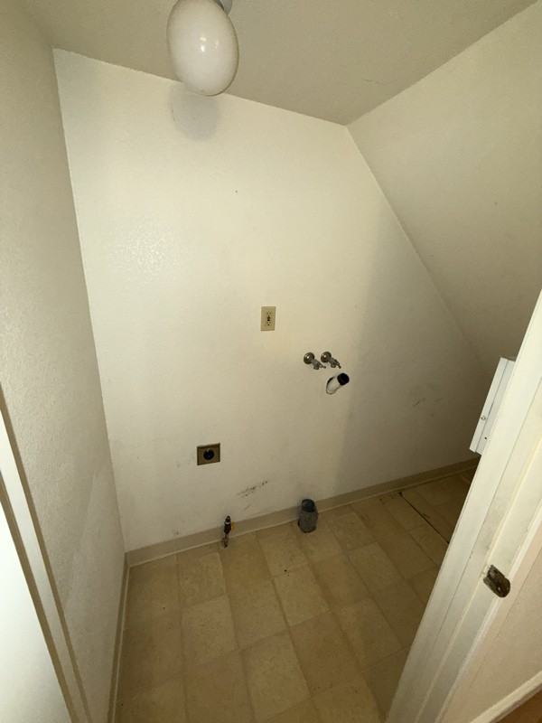 28 Chesley Ave - Photo 3 of 27