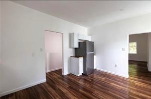 featured image of 417 E Burgess St