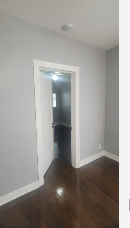 8043 S Maryland Ave - Photo 3 of 19