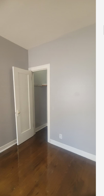 8043 S Maryland Ave - Photo 4 of 19