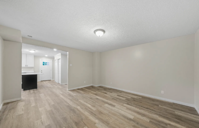 3325 Itaska St - Photo 5 of 19