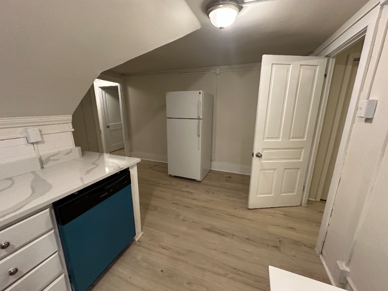 381 S 3rd St #381UNIT3 - Photo 5 of 20