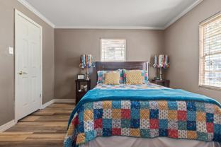 5008 Parker St - Photo 1 of 1