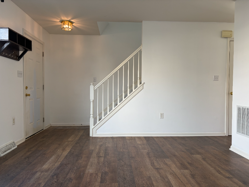 358 Cherry St - Photo 2 of 12