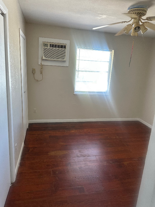 3701 Sleeper Ave #12 - Photo 5 of 9