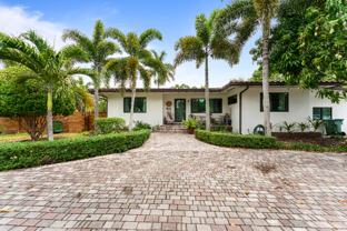 3371 Sw 22nd St #1 - Photo 1 of 1