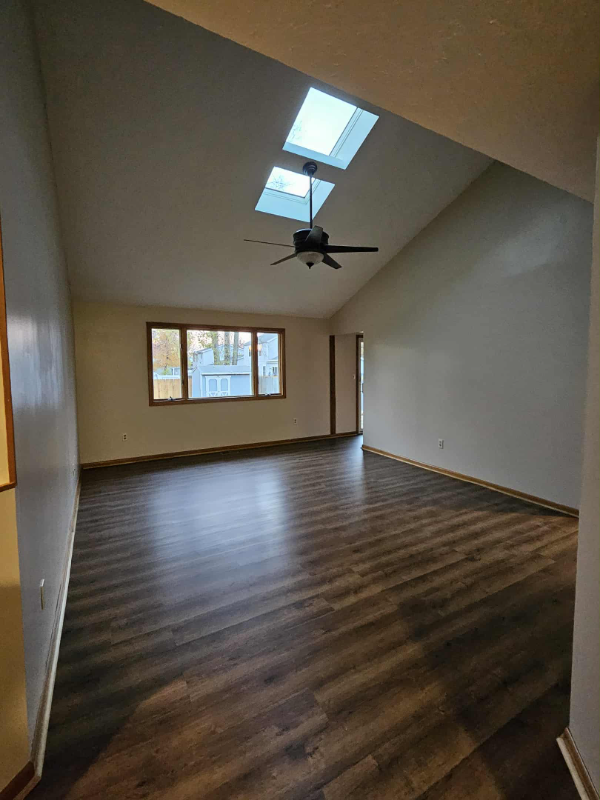 468 Topaz Lane - Photo 3 of 18