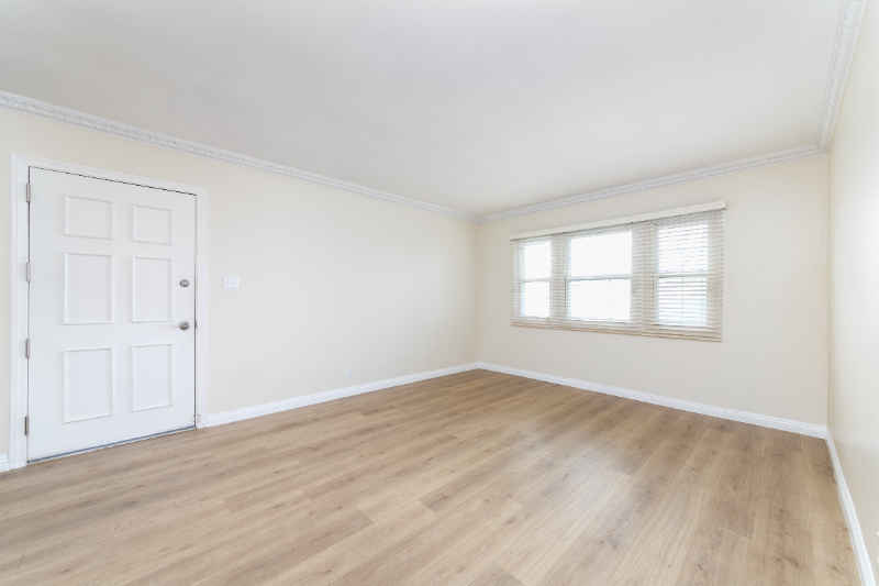 2147 W 104th St - Photo 6 of 13