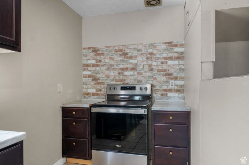 57 N Center St #57 - Photo 7 of 13