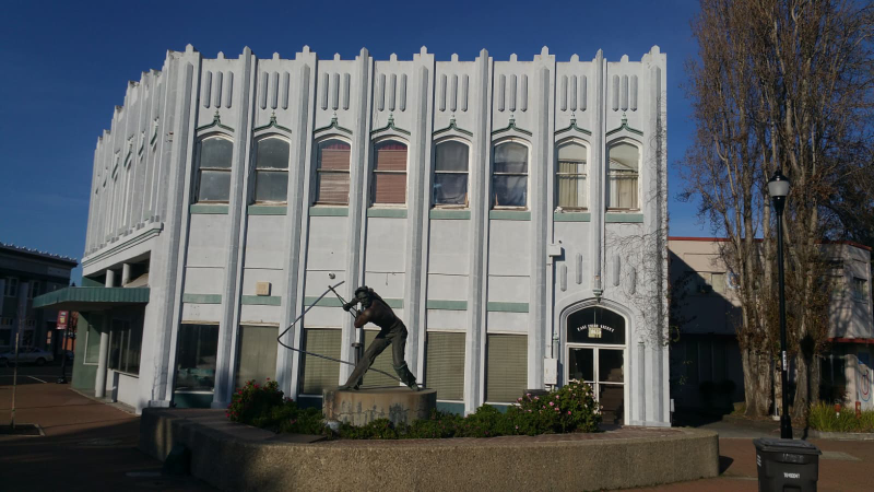 105 E 5th St #A - Photo 2 of 16