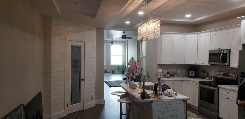 105 E 5th St #A - Photo 3 of 16