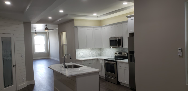 105 E 5th St #A - Photo 5 of 16