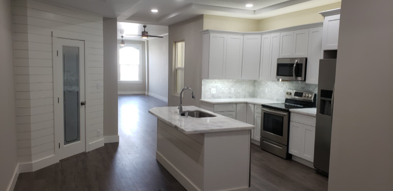 105 E 5th St #A - Photo 6 of 16