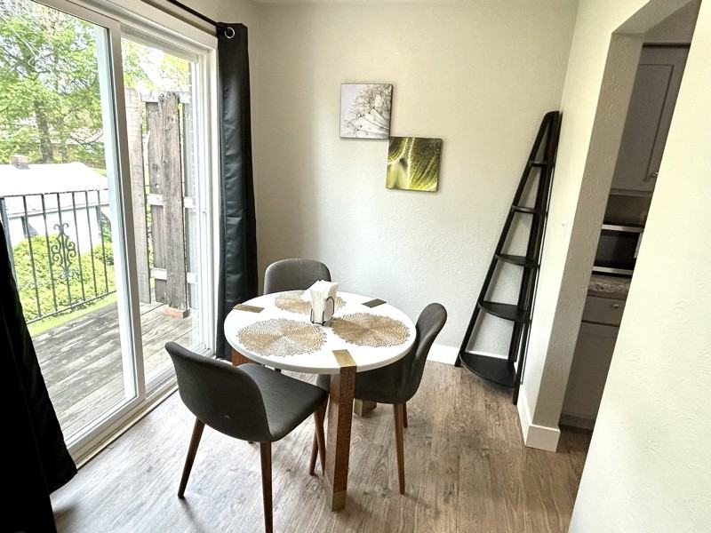 4028 N Illinois Ave #11 - Photo 4 of 18