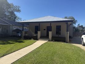 402 S Cherry St - Photo 1 of 1