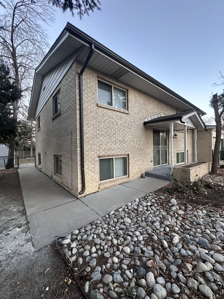 4530 Holland St #4530 - Photo 2 of 24