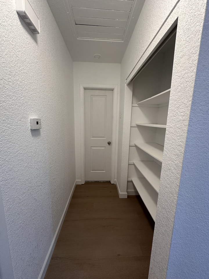 4530 Holland St #4530 - Photo 7 of 24