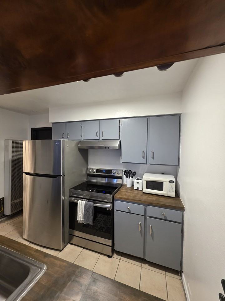 346 Virginia Street Northeast #3 - Photo 5 of 10