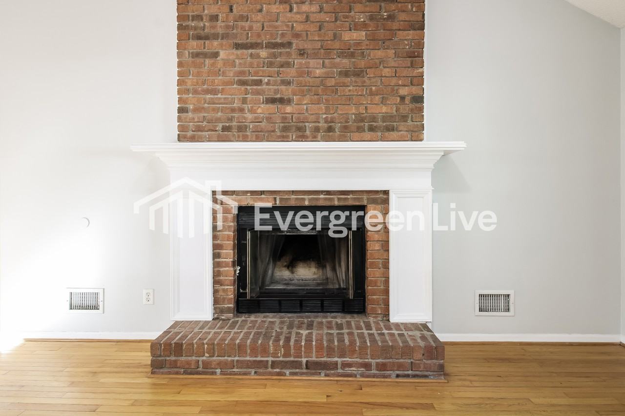 189 Ashton Cir - Photo 5 of 16