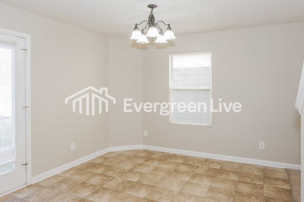 157 Cloverbrook Drive - Photo 3 of 16