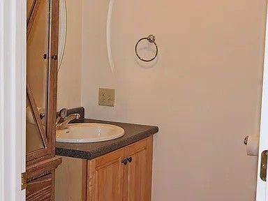 8 Melissa Way ##A - Photo 7 of 11