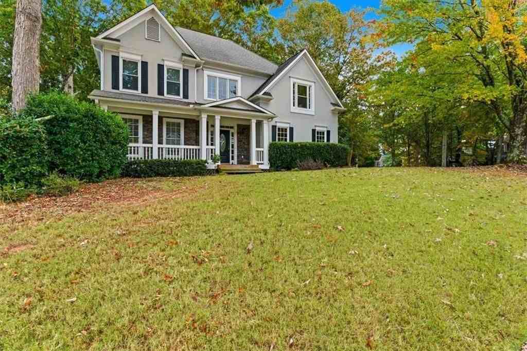 3986 Fox Glen Dr - Photo 2 of 50