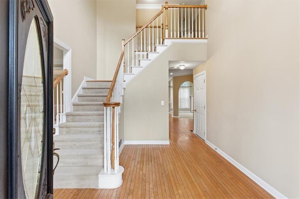 3986 Fox Glen Dr - Photo 7 of 50