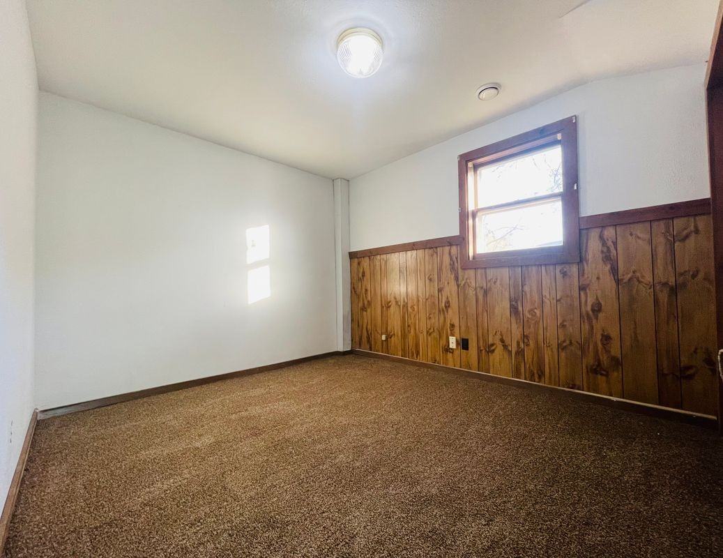 250 Douglas Ave E - Photo 4 of 5