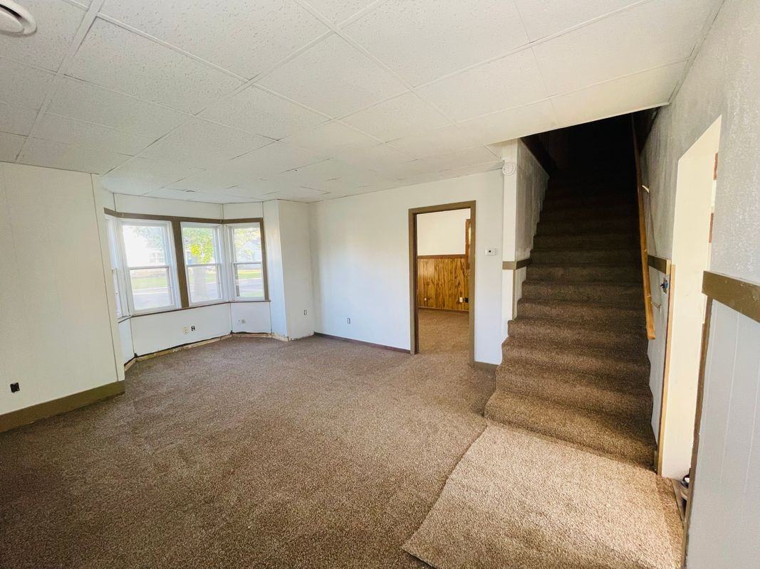 250 Douglas Ave E - Photo 5 of 5